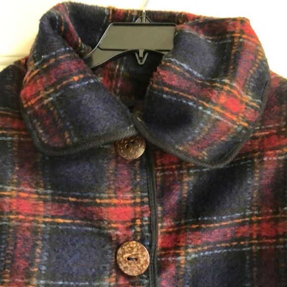 Plaid capelet - Picture 3 of 3